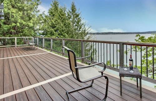 PNW MCM 155ft Private Waterfront Gem on Raft Island with Hot Tub - Foto 7