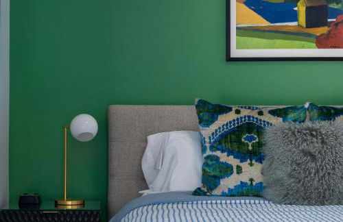 Shaken Not Stirred in Sunrise Park by Acme House Company - Foto 17