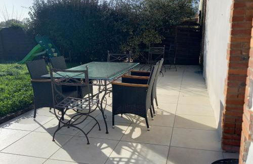 Gîte rénové avec piscine chauffée et jardin clos, à proximité des plages et de la campagne bio. - FR-1-426-531 - Foto 30