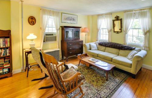 Historic Warren Vacation Rental Walk to Beaches! - Foto 6