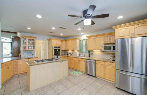 4BD - Pool & Movie Theater - Lake Conroe Nearby - Foto 27