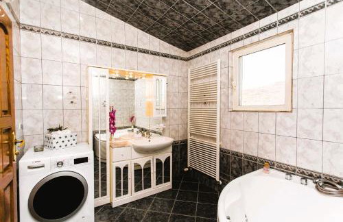 Villa Almas with swimming pool, tennis court, sauna, gym, grill house - Foto 31