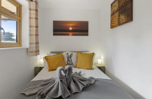 Stunning cottage with hot tub - Photo 30