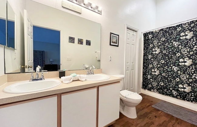 Bloomingdale Villa 4 Bedroom Home by RedAwning - Foto 17