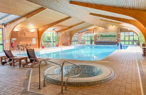 Robin's Retreat - Photo 15