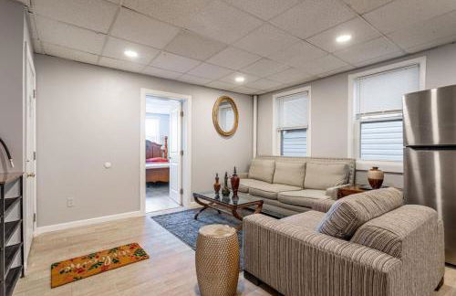 Updated 3BR 2BA Apartment Near NYC Airport - Foto 7