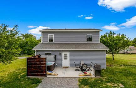 Spacious Home 4BR Fire Pit, Patio Hot Tub - Foto 49