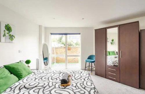 The Nest of Forest Hill - Photo 24