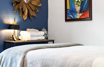 Charming Family Home Sleeps 8 near DC, Historic Old Town VA, & National Harbor - Foto 7