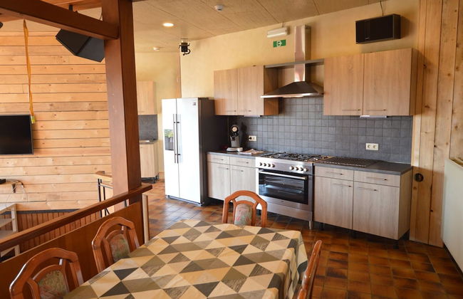 Superb House for Family Group with Swimming Pool, Sauna, Hot Tub, Billiards - Foto 11