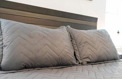 Super Comfy Home with Hot Tub! - Photo 28