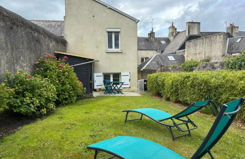 Les chats pitres Maison au calme rénovée avec jardin, terrasse aménagée, transats, abri à vélo, parking gratuit, 5 mn à pied du centre Bayeux proche des plages du débarquement - Photo 8