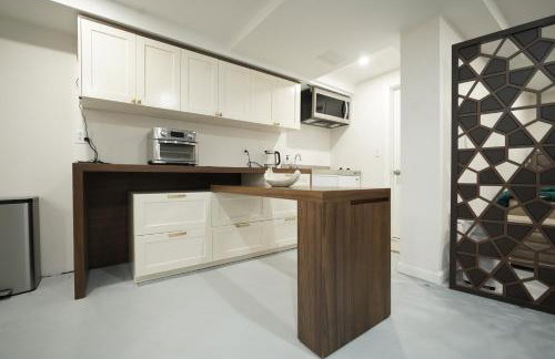 Central Square Studio with Off-Street Parking - Photo 12