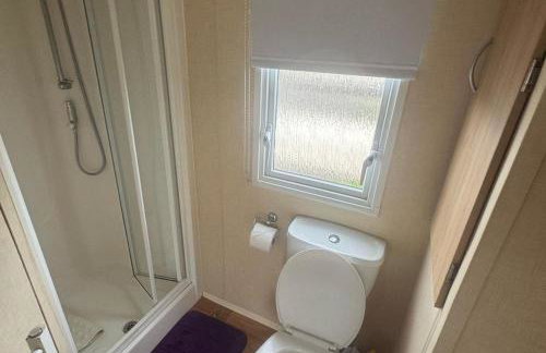 3 Bed Caravan - Sleeps 8 - Pets - Parking - Foto 13