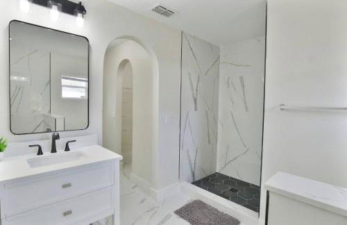 The Four at Bartow, 4BR Retreat - Foto 26