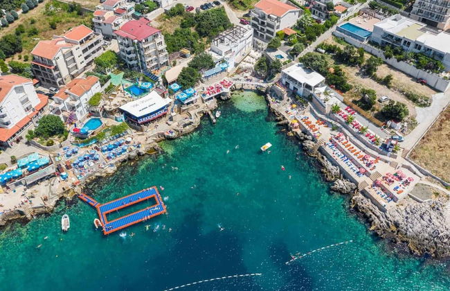 MarBok Apartments with SeaView - Photo 24