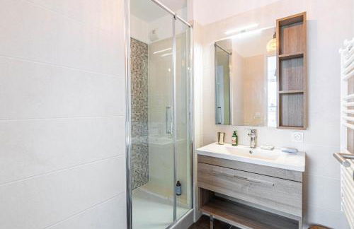 GuestReady - Chic cocoon with a balcony - Foto 16