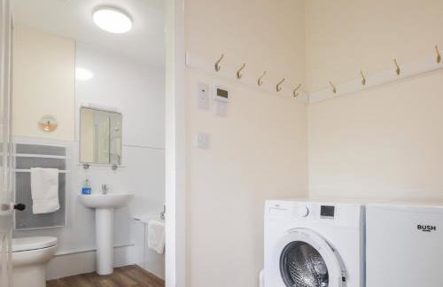 South Cottage - Photo 16