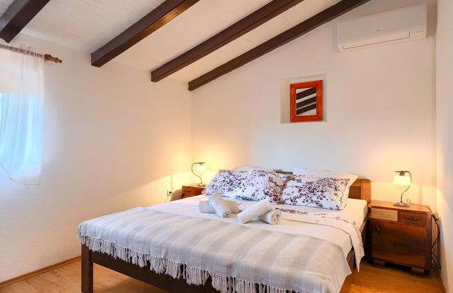 Holiday Home in Segotici With Private Pool - Foto 3