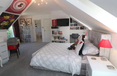 Cornerstone - Photo 27