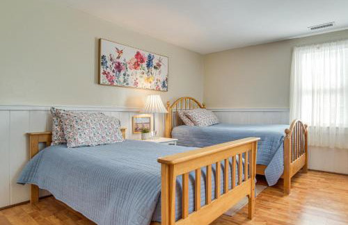 Walk to Craigville Beach Cape Cod Gem with Patio - Foto 17