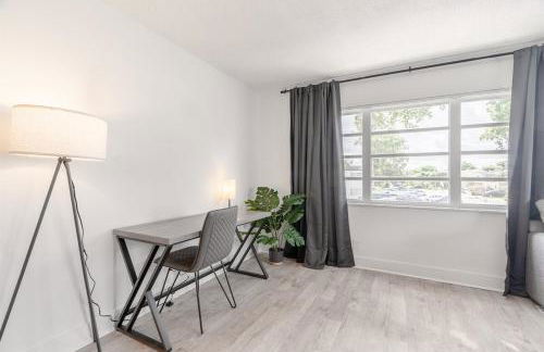 Modern Chic Getaway - Sleeps 11 - Palmwavestays - Foto 19