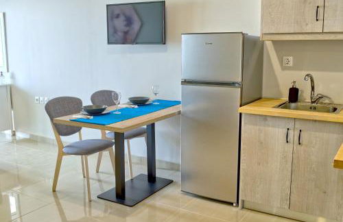 Epipleon Luxury Suites -101- Δωμάτιο 45τμ με βεράντα 30τμ μπροστά στη θάλασσα - Foto 7