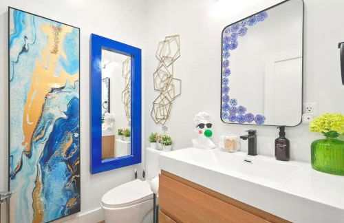 G- Luxe NoHo Family Home near Universal 15m and Hollywood 10m - Foto 32