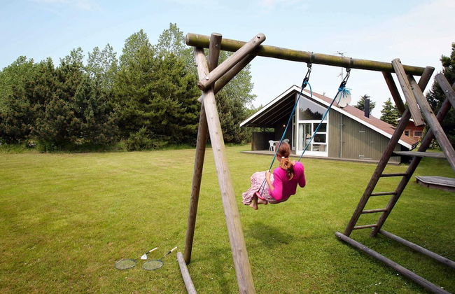 Comfortable Holiday Home in Dannemare with Hot Tub - Photo 6