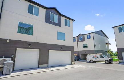 Family-Friendly 3-Story Home Sleeps 8 - Foto 18