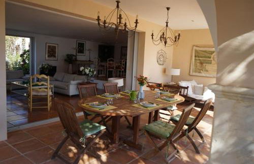 Grande villa familiale vue mer avec piscine - domaine privé à St Cyr sur Mer - Foto 31