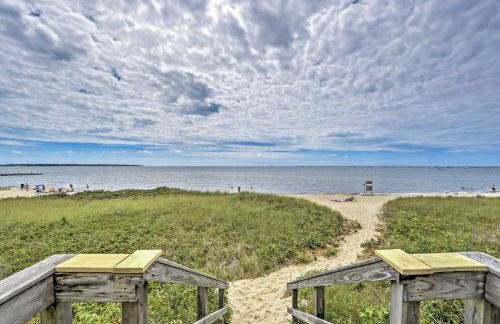 Walk to Beach! Hyannis Family Haven with Deck - Foto 26