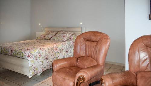 Cozy Home In Quemperven With Wifi - Foto 4