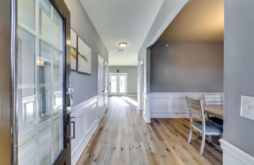 Open Plan Arcade Home with Natural Hardwoods Sleeps 10 - Foto 40