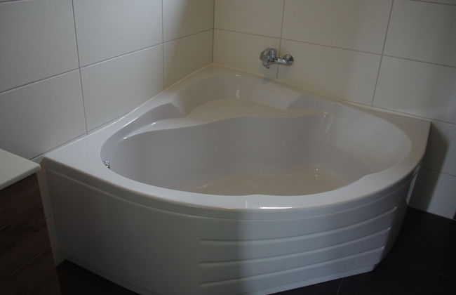 Beautiful Bungalow Near Alkmaar - Photo 7