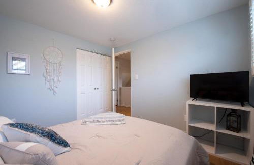 Cozy Condo in the Heart of Royal Oak - Photo 23