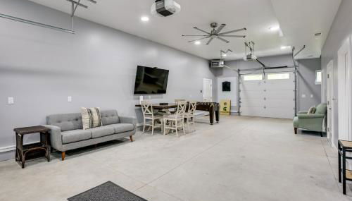 Pet Friendly Higgins Lake Home Firepit and Yard - Foto 3