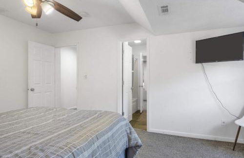 Foggy River Retreat - For 16 - Foto 60