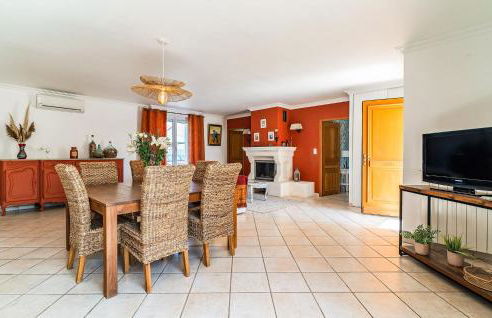 2 Bedroom Amazing Home In Noves - Foto 15