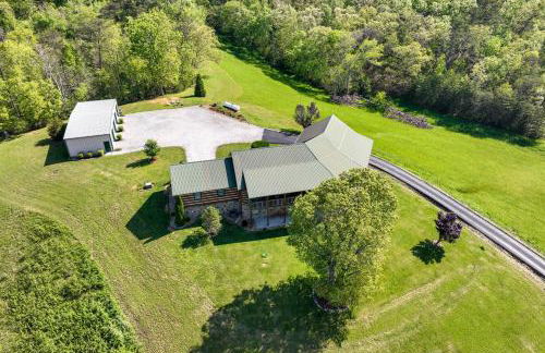 Panoramic Mtn Views Spacious Tennessee Home! - Foto 38