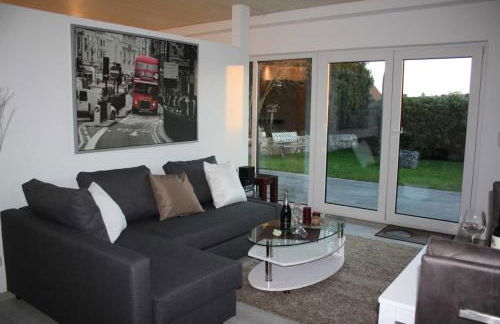 4 Sterne Ferienwohnung Schlossblick Sauna Pool Whirlpool pri - Foto 47