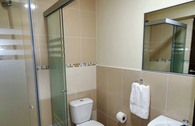 Minimalist Apartment - Photo 53