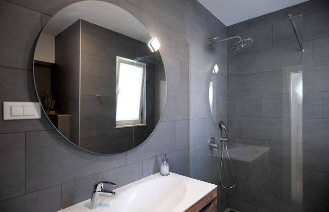 Exclusive Seafront Suites with hot tub - Foto 30