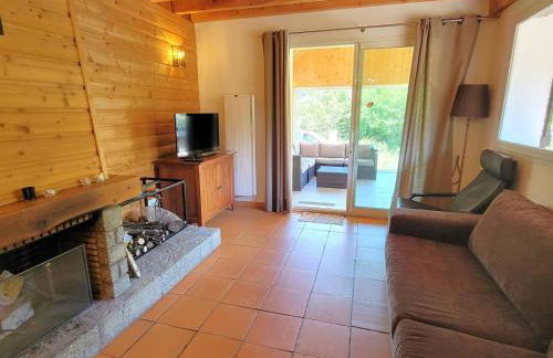 Maison calme avec jardin, 3 chambres, cheminée proche station de ski - FR-1-393-151 - Foto 5