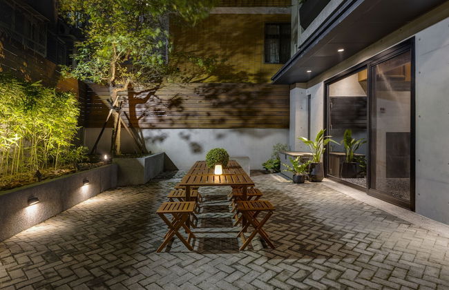 The Denizen - Photo 16