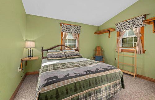 Red Arbor Retreat in Arbor Vitae WI - Photo 18