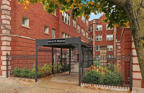 Charming 1BR Unit Close to Vibrant Shops & Dining - Montrose 1B - Foto 12