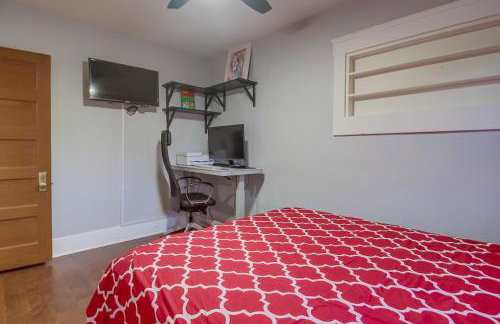 3BRB with Bonus Bedroom, Hot Tub, Tropical Oasis - Foto 49