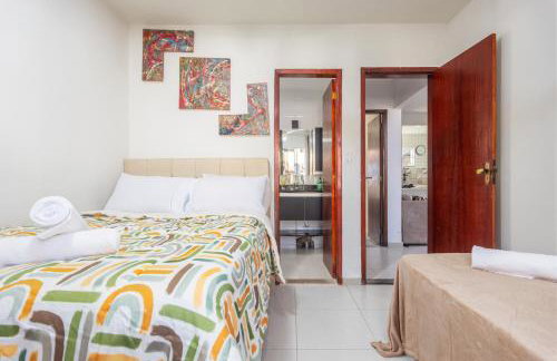 Refúgio Tropical Casa de Praia com Piscina e 4 Suítes e garagem 3 carros, 800 mtrs da praia internet 700 mbps, condomínio privado com pista de skate , quadra de futevôlei , campos e quadras de futebol! - Foto 19