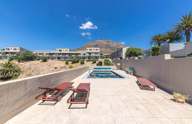 Delightful 2 Bedroom Townhouse in Woodstock - Photo 21